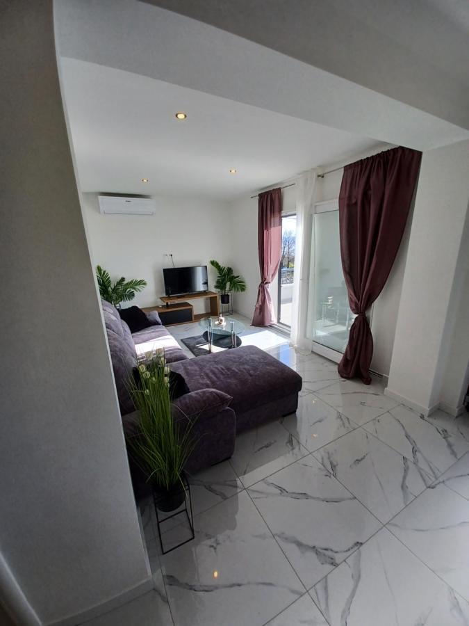Luxury Apartment Cvita 珀德垂那 外观 照片